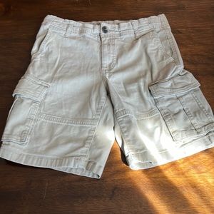 Arizona cargo shorts size 16 husky